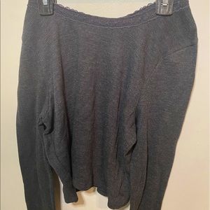 Dark grey long sleeve hollister crop top